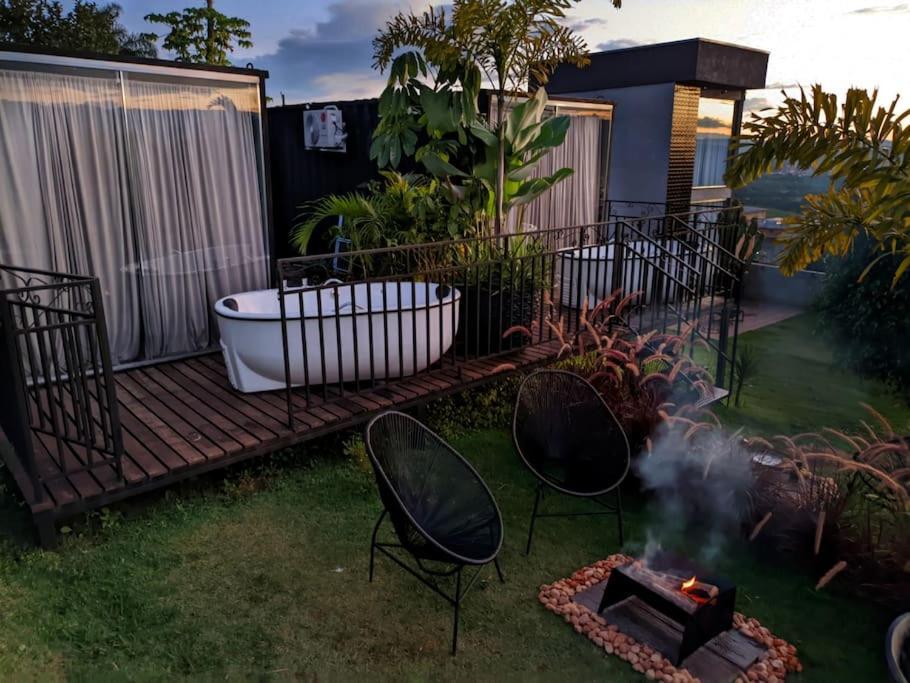 Tiny House Paraiso Minicasas Com Hidromassagem Pouso Alegre Exterior photo